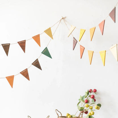 Wooden Leaf Plywood Garland Backdrop